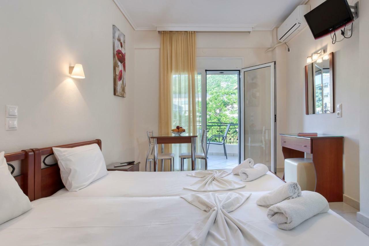לאוטרה אדיפסאו Niovi Luxury Apartments מראה חיצוני תמונה